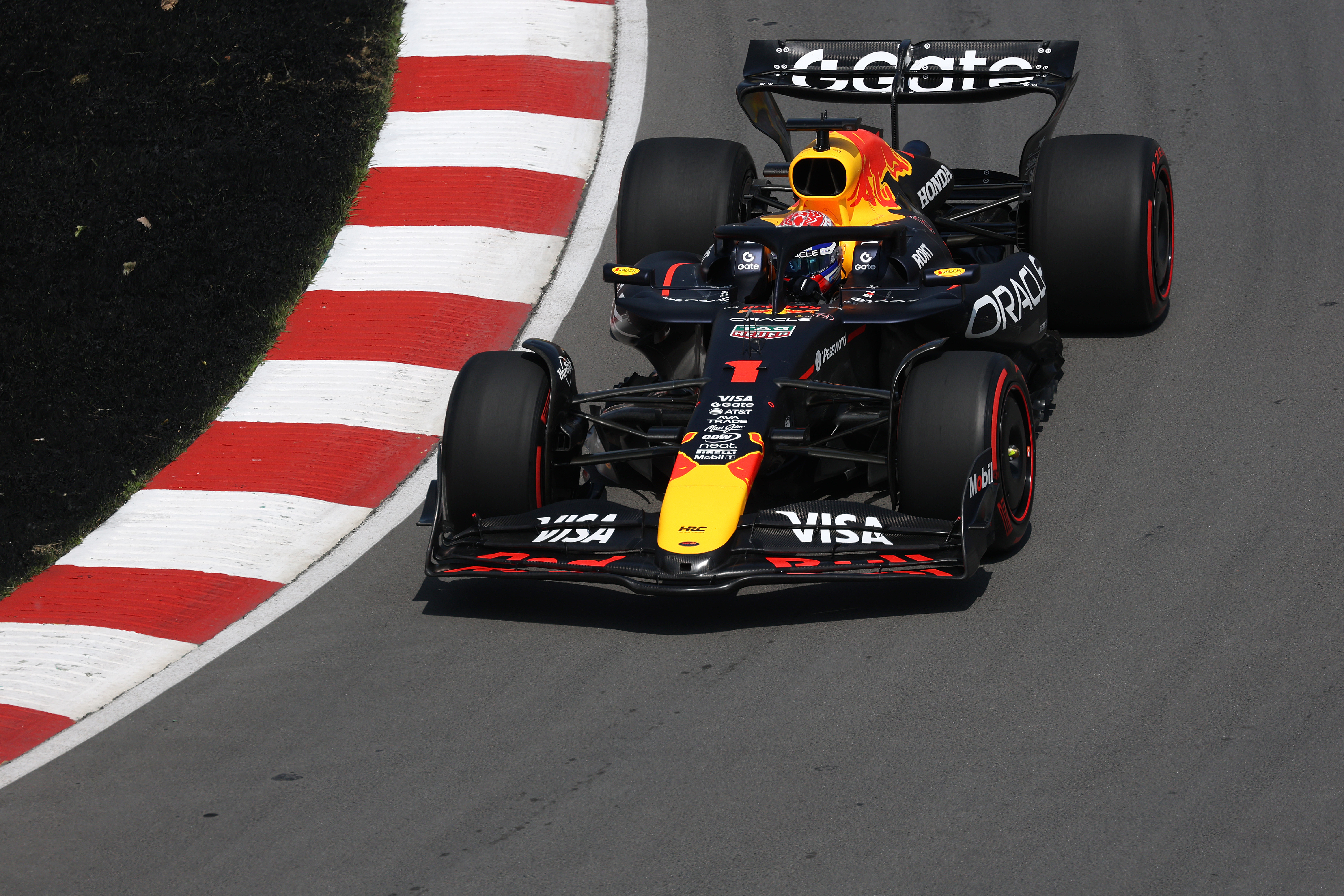 Dancing on Gilles Villeneuve circuit for Free Practice 1