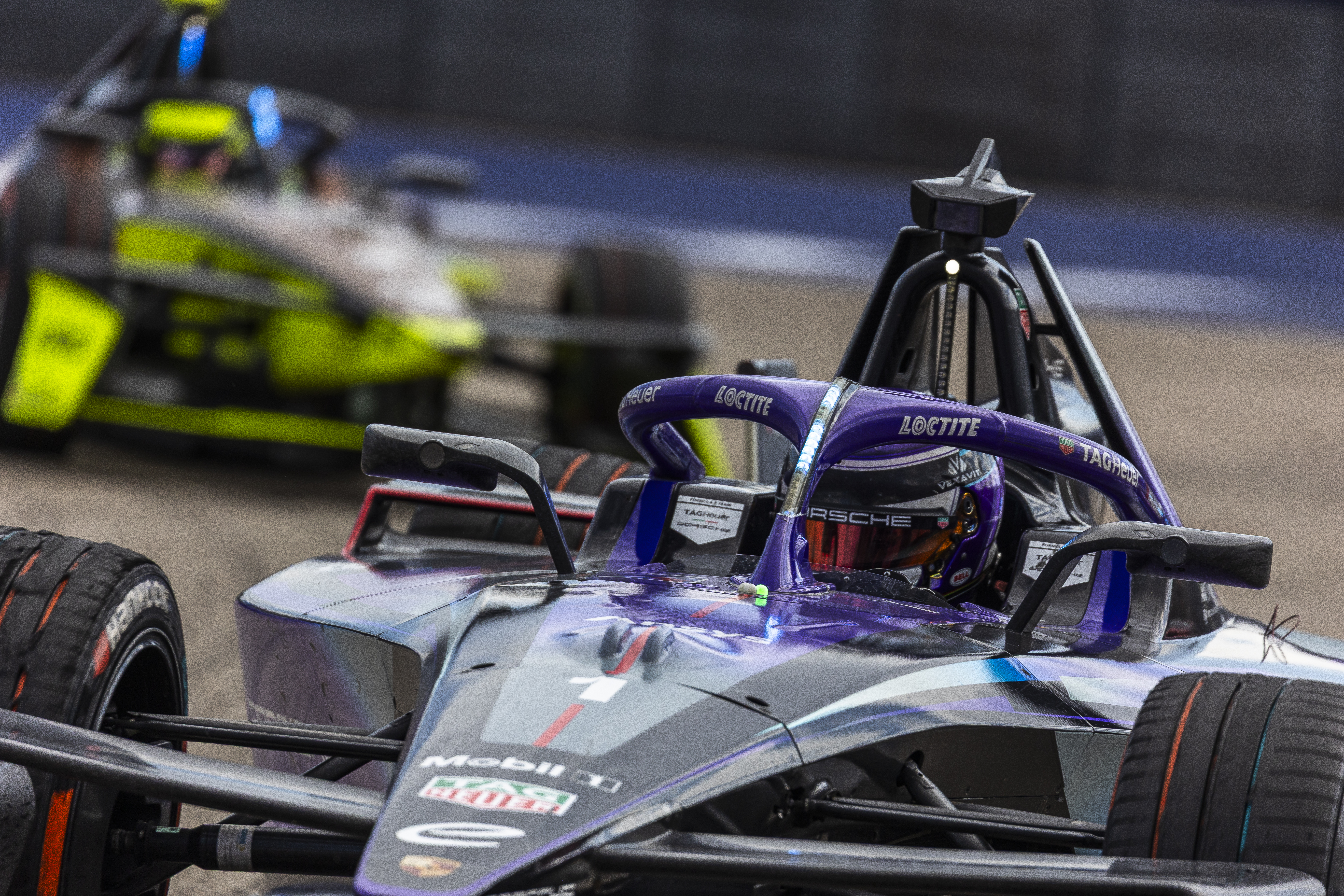 Wehrlein Tops Drama-Filled Opening Practice