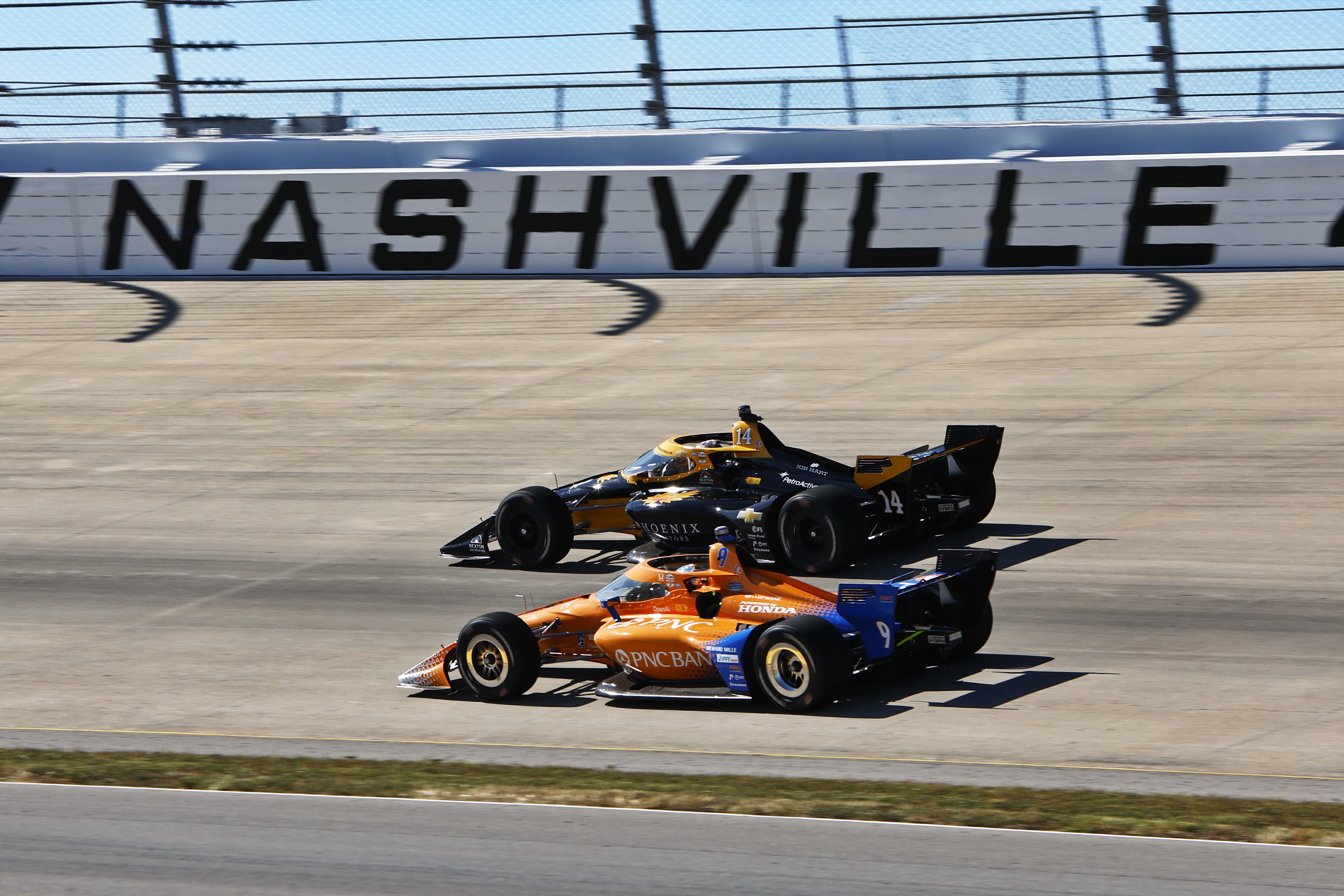 Dixon Leads Final Practice at Nashville
