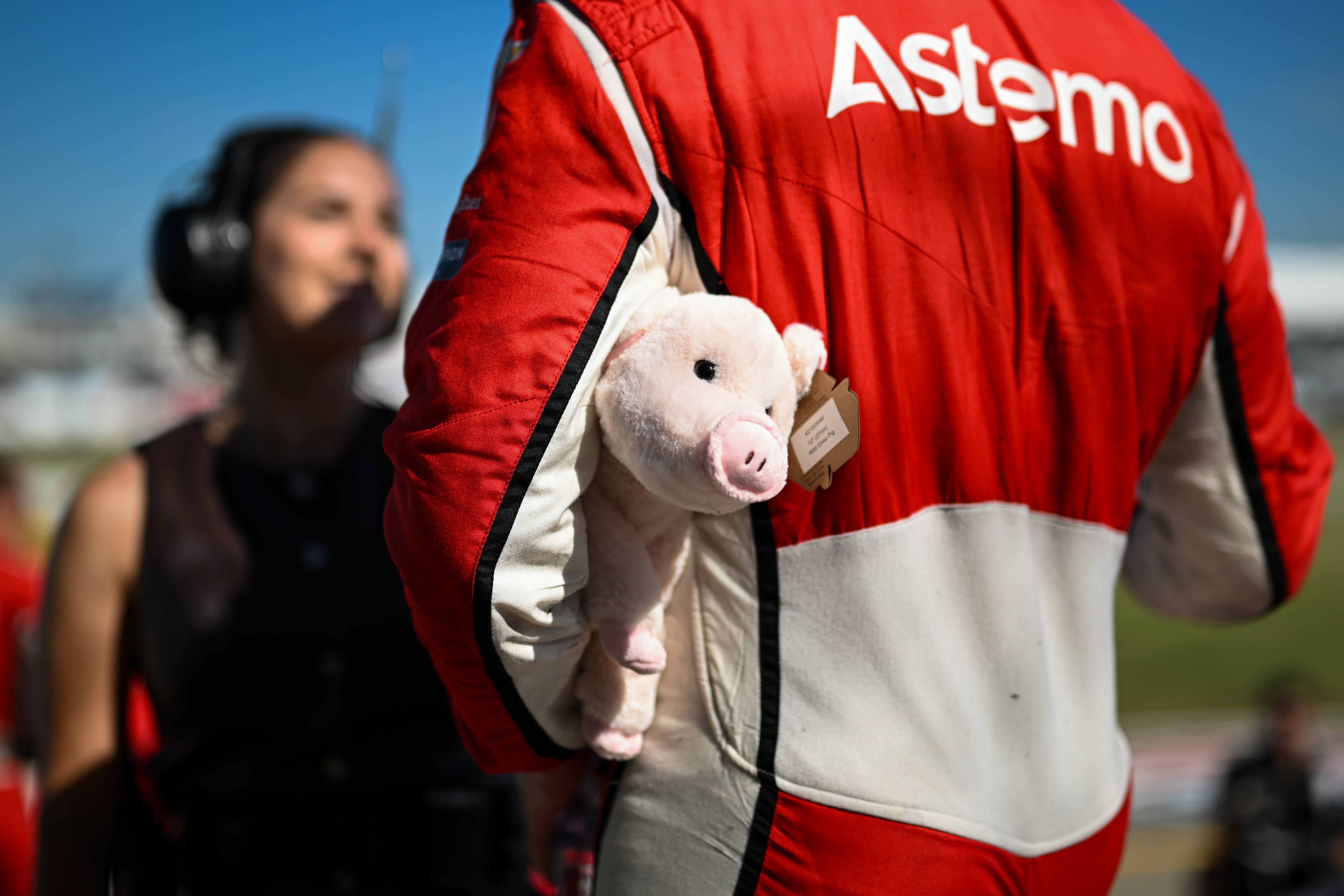 Newgarden Wins Dramatic Season Final Home Race