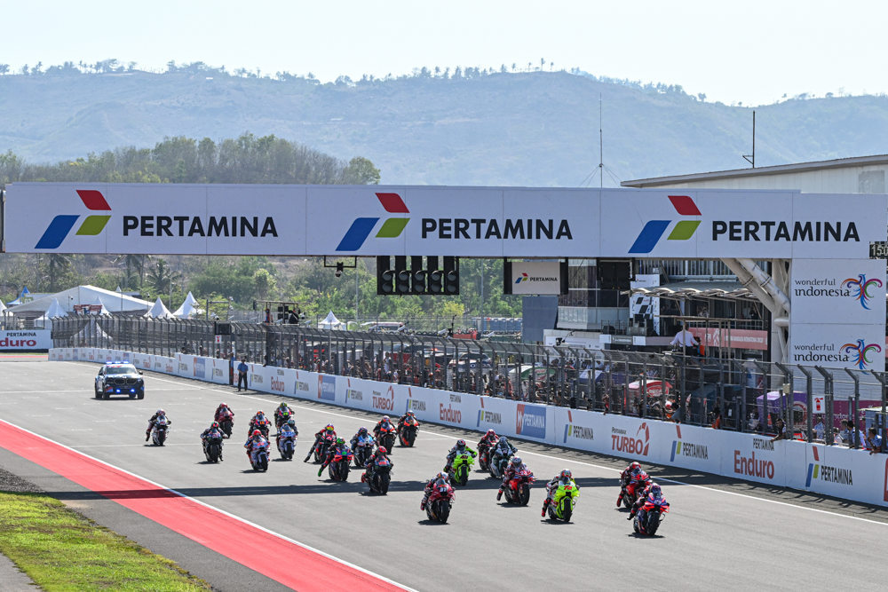 Bezzecchi Leads FP2 as Marquez, Bagnaia Set for Q1 Battle