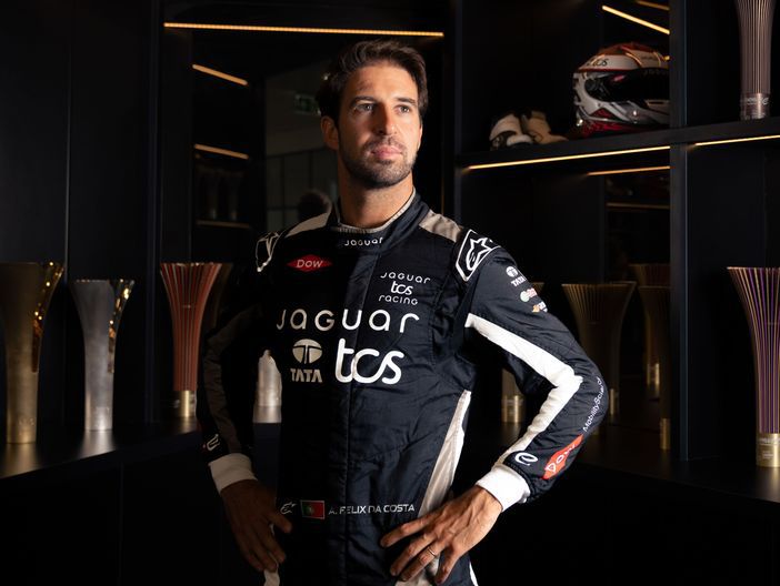 The Portuguese vs. the Kiwi: First to the Championship