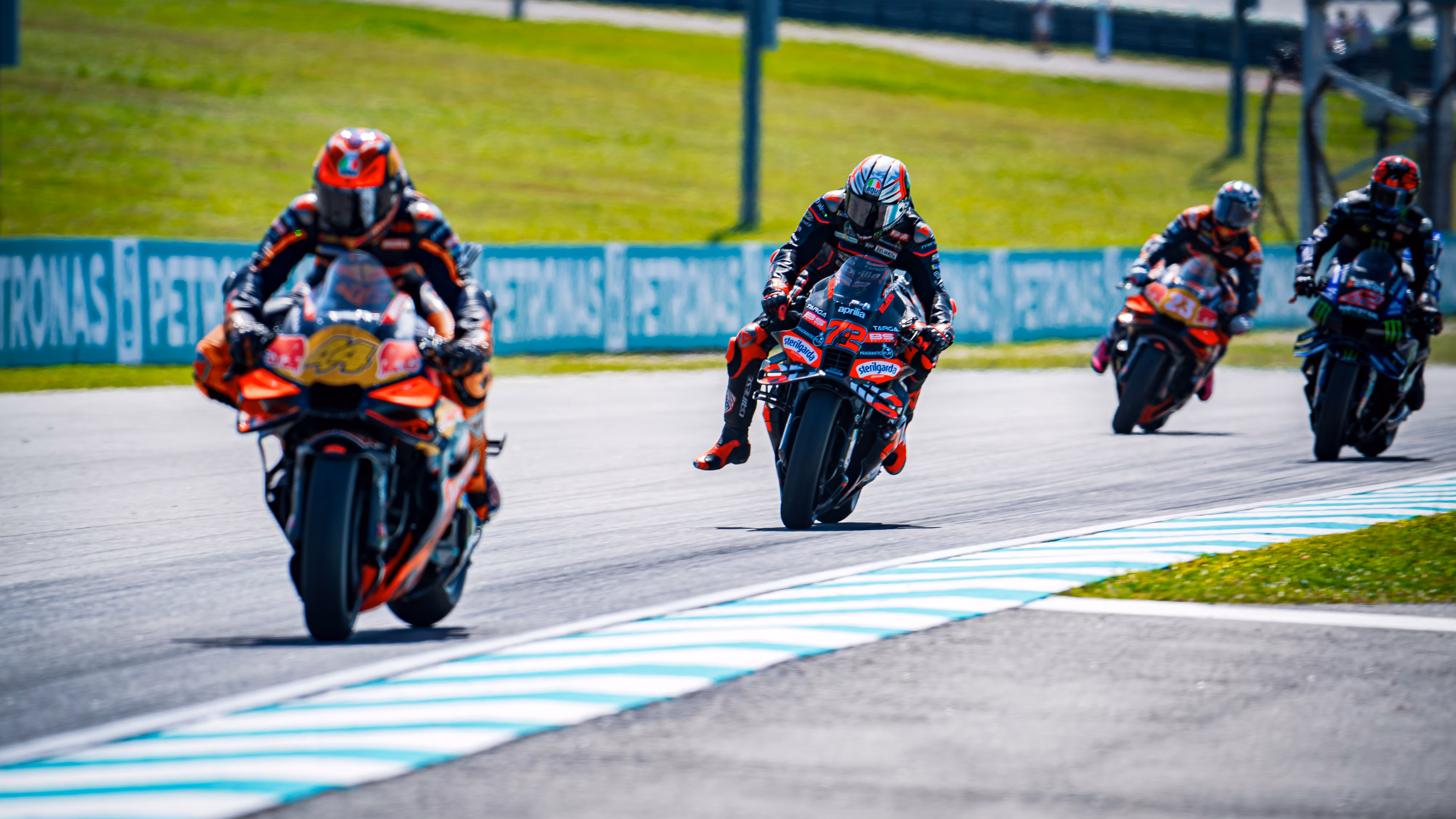 Bezzecchi on Pole in Portimáo MotoGP Qualifying