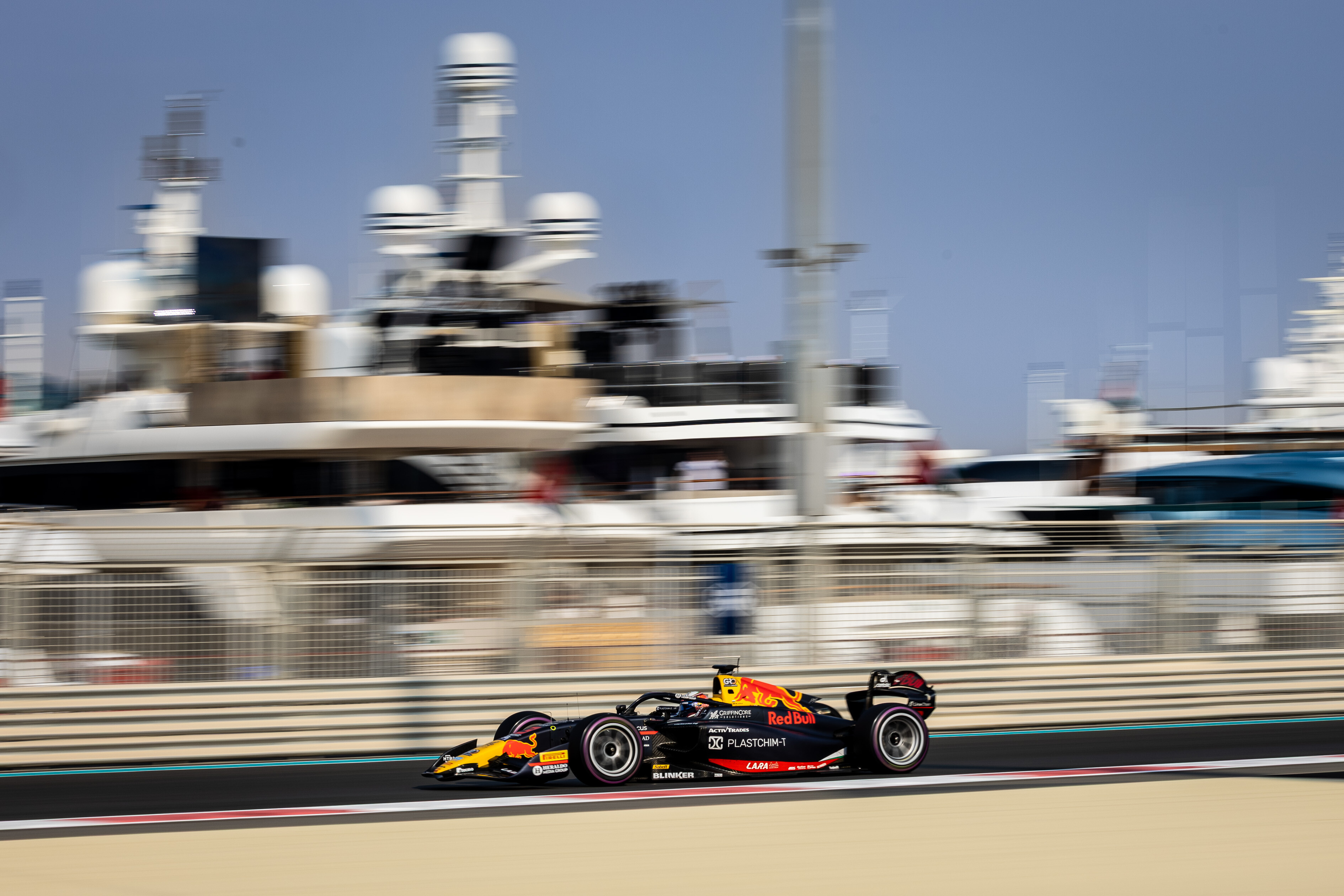 Lindblad Signs Off Saturday With Commanding Sprint Victory in Abu Dhabi