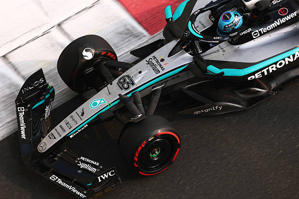 Russell First in Final Practice Session