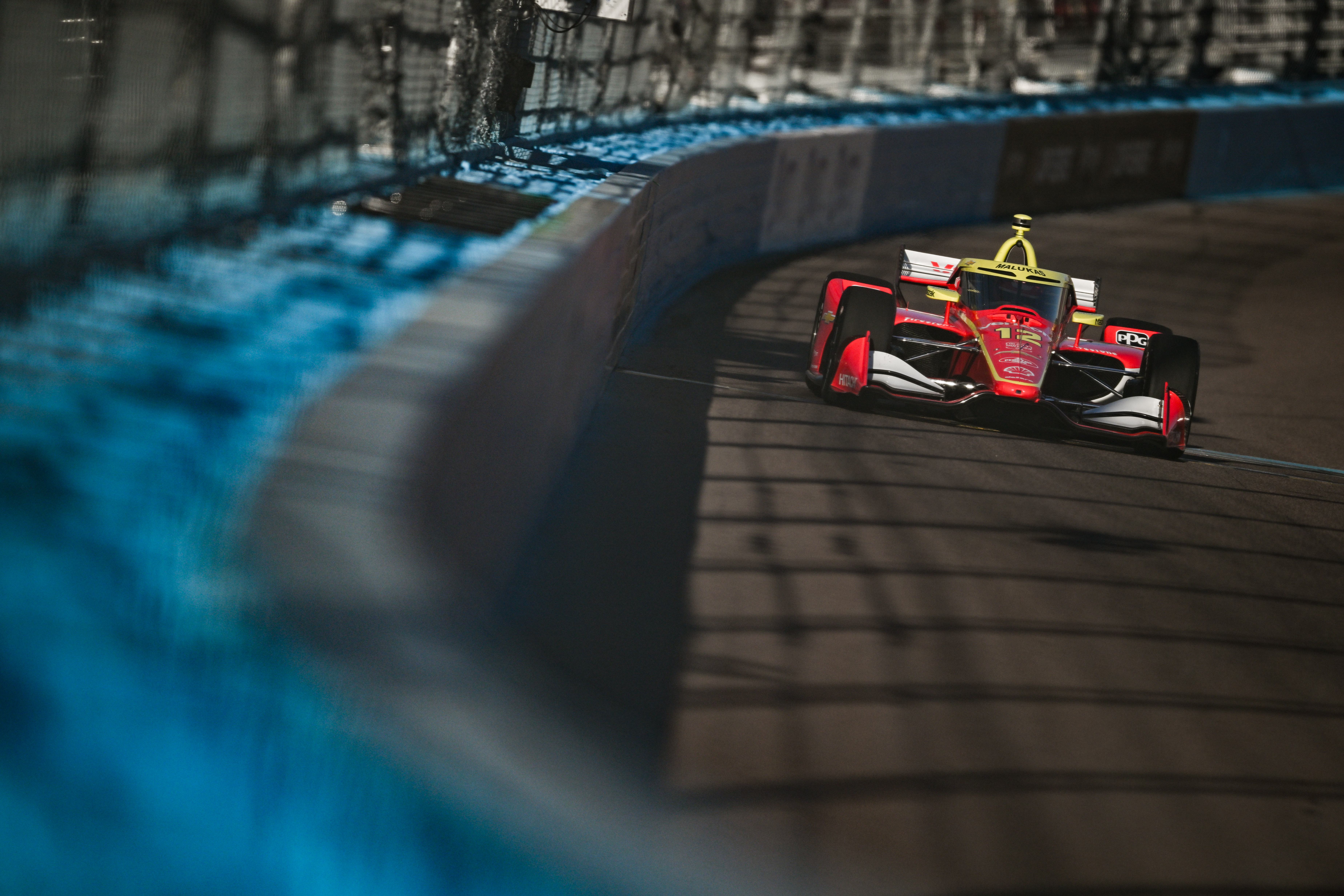 Maiden Pole For Malukas in Phoenix