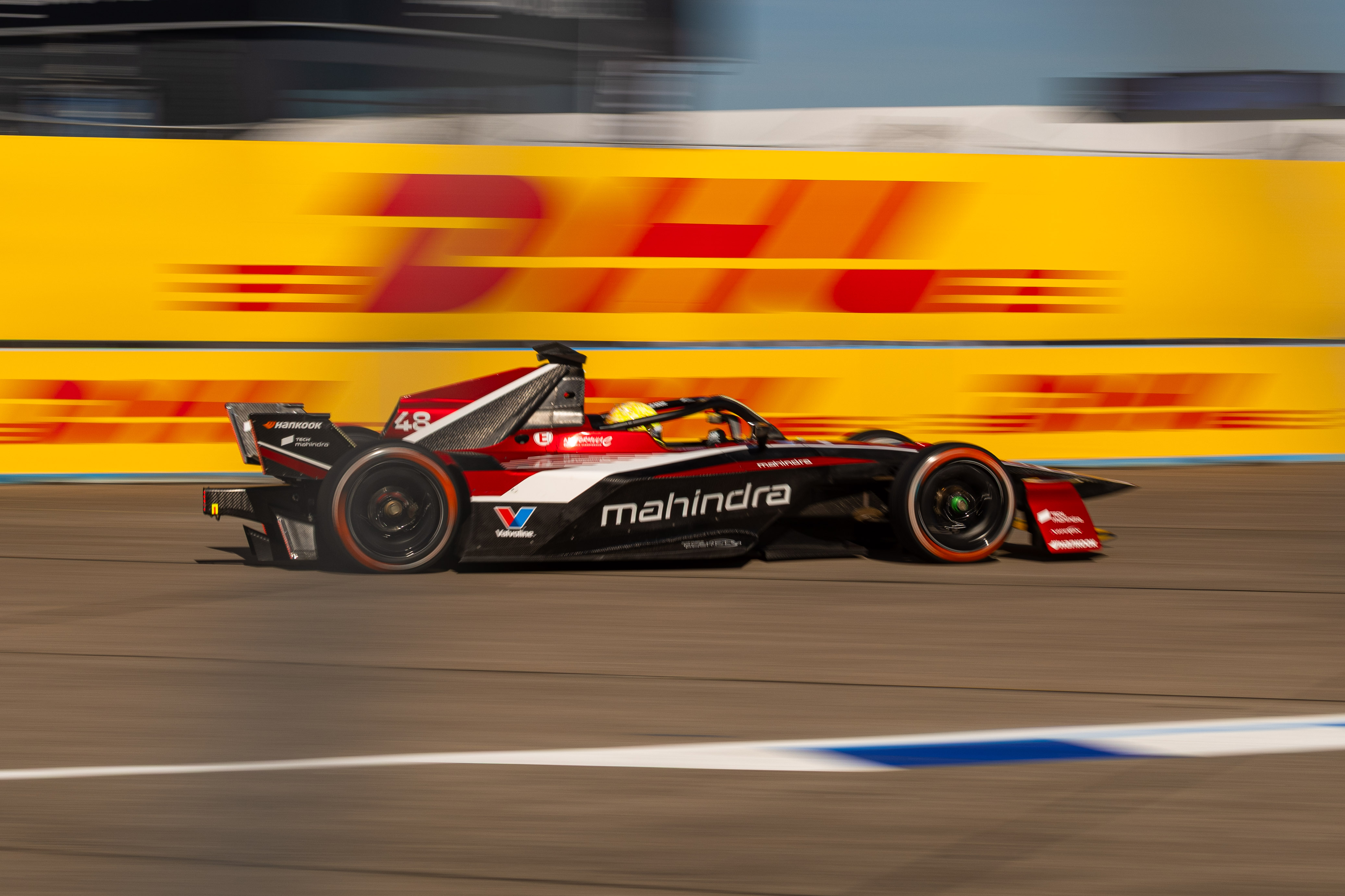 Mortara takes pole position in front of his rival home crowd