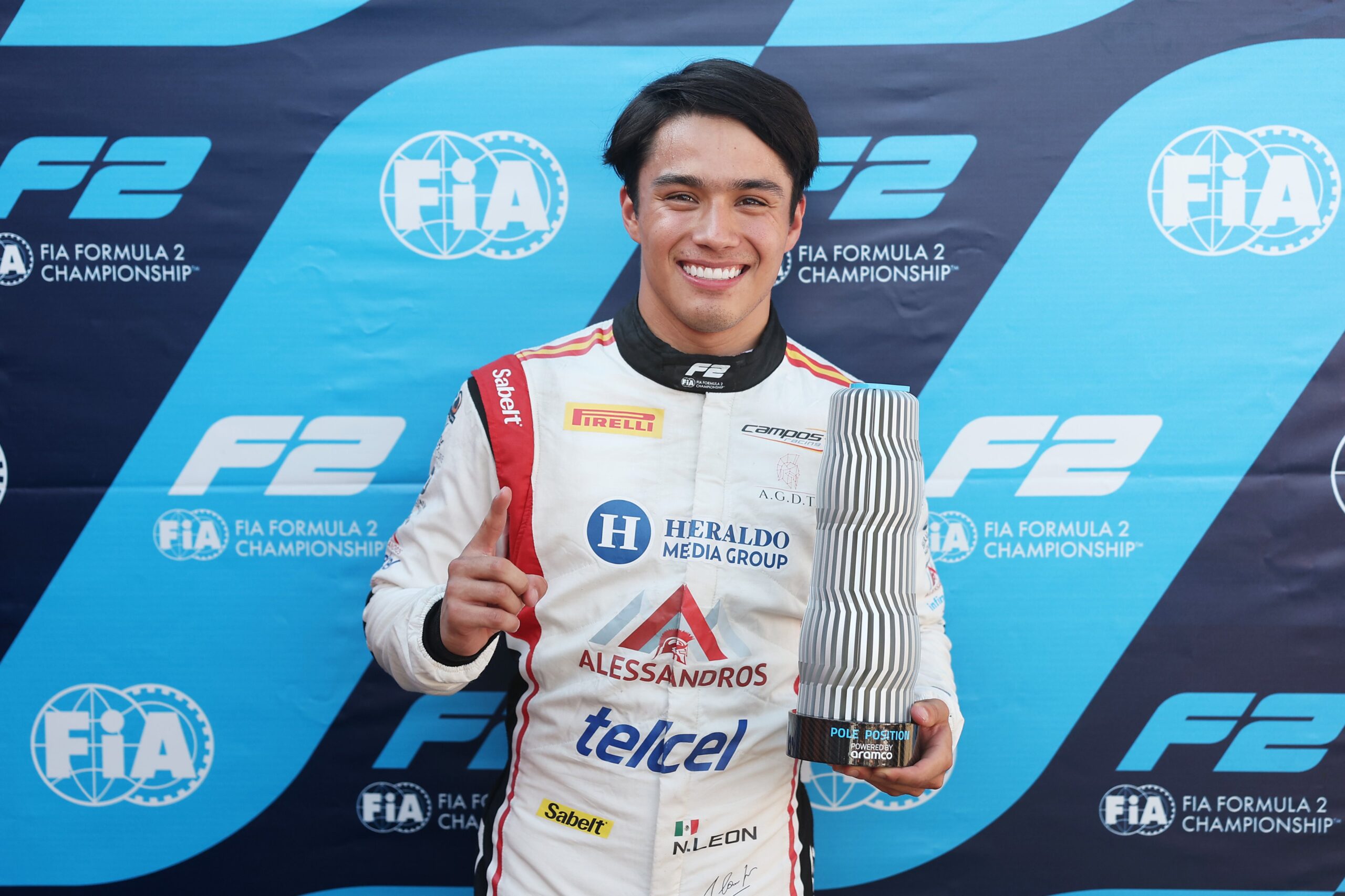 Noel León Wins F2 Feature Race