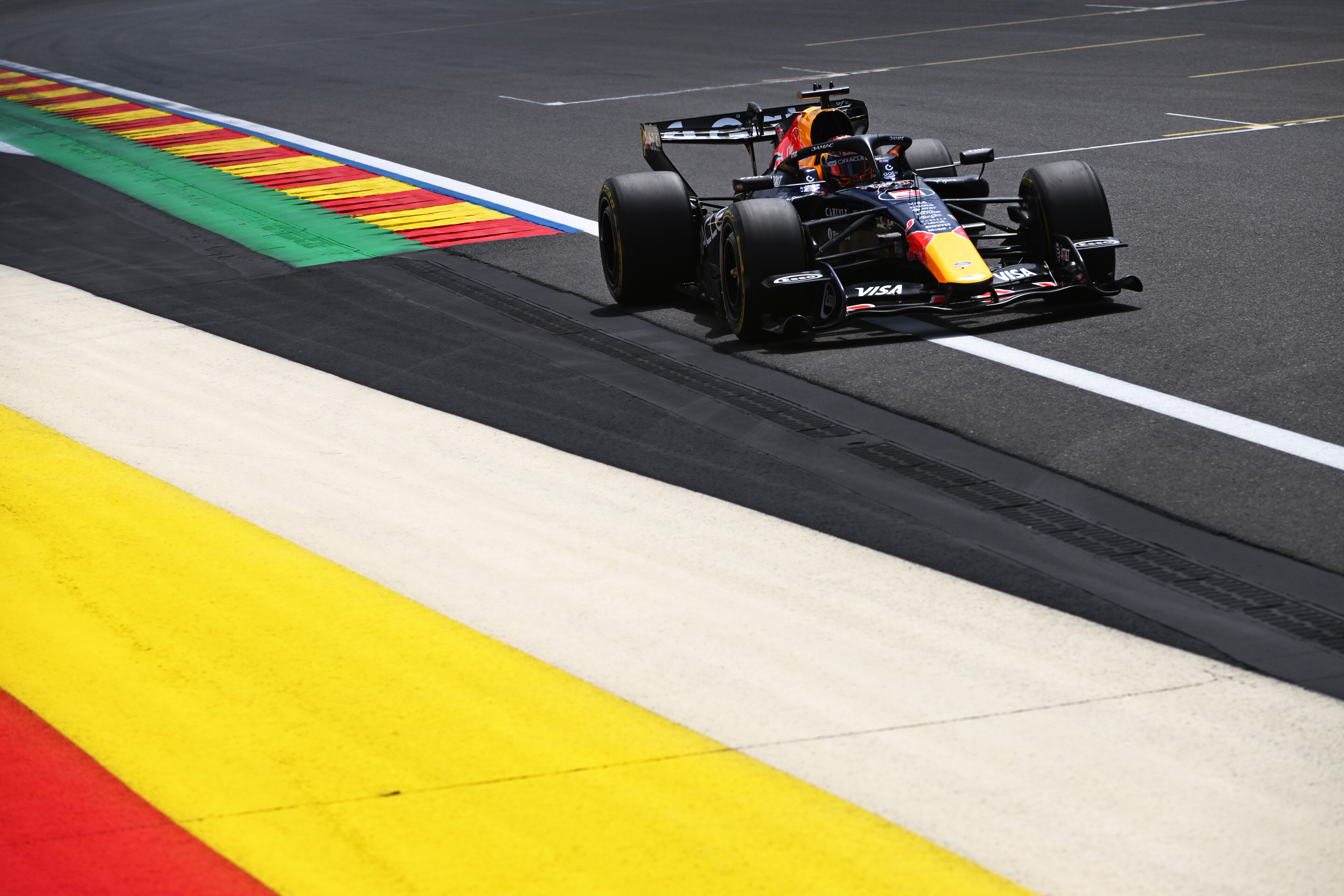 Verstappen Shows Strong Pace in Spa’s First Practice