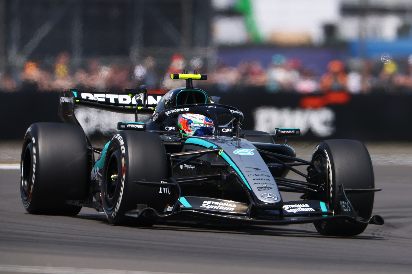 Antonelli takes pole in F1  British Grand Prix